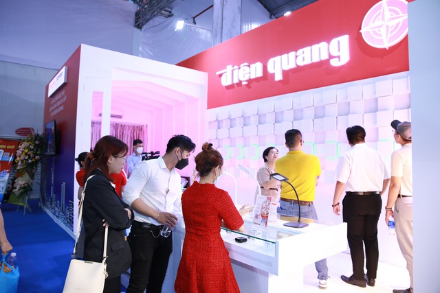Điện Quang - “Điểm sáng” nổi bật tại hội thảo triển lãm Vietbuild 2022 - Ảnh 2.