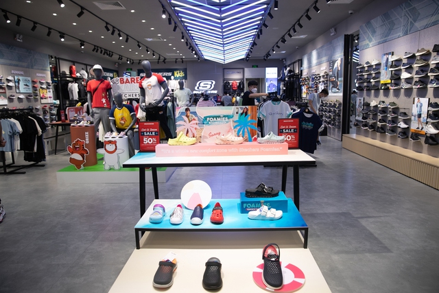 Skechers khai trương cửa hàng concept mới tại Crescent Mall Quận 7 - Ảnh 1.
