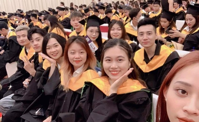 Hàng trăm sinh viên FPT Skillking Hà Nội tốt nghiệp chương trình Fullstack Digital Marketing - Ảnh 1.