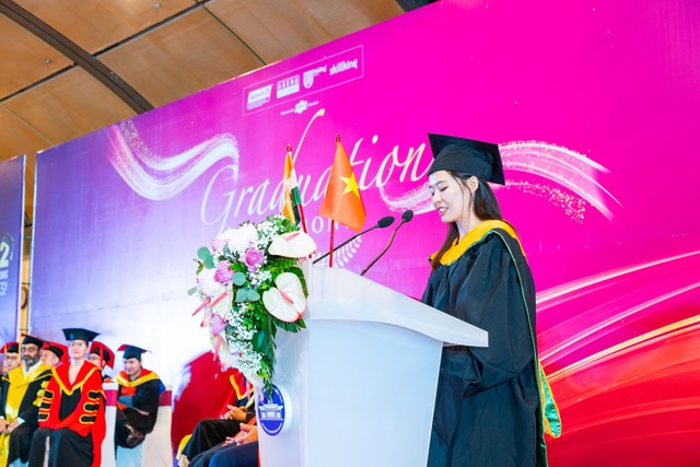 Hàng trăm sinh viên FPT Skillking Hà Nội tốt nghiệp chương trình Fullstack Digital Marketing - Ảnh 2.