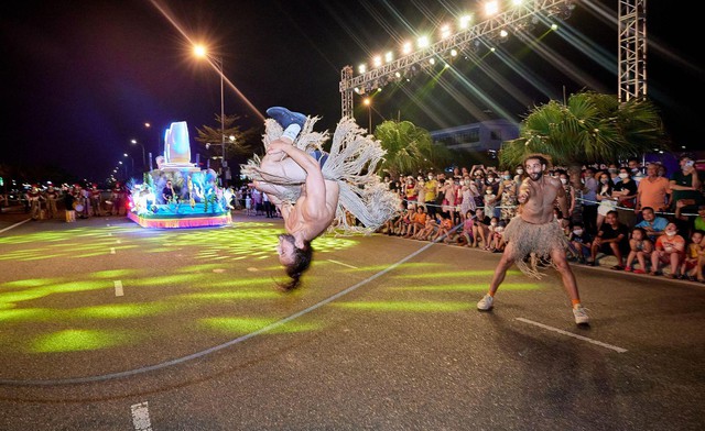 Carnival đường phố Sun Fest thắp sáng Đà Nẵng đêm cuối tuần - Ảnh 8.