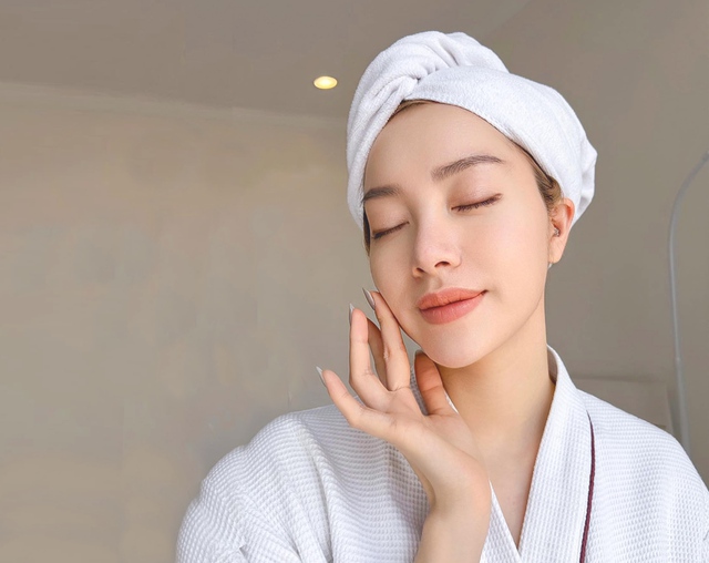 Beauty blogger Tracy Trinh chia sẻ bí kíp “giải cứu” làn da mùa hè - Ảnh 1.