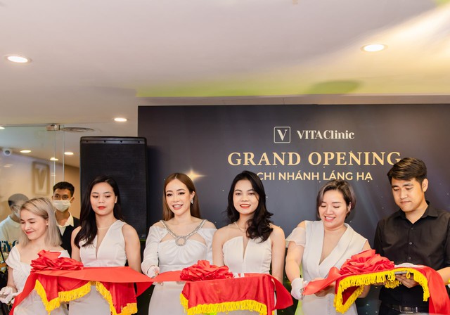 VITA Clinic khai trương cơ sở mới tại Hà Nội, hứa hẹn trở thành địa điểm chăm sóc vẻ ngoài gây sốt trong cộng đồng làm đẹp - Ảnh 1.