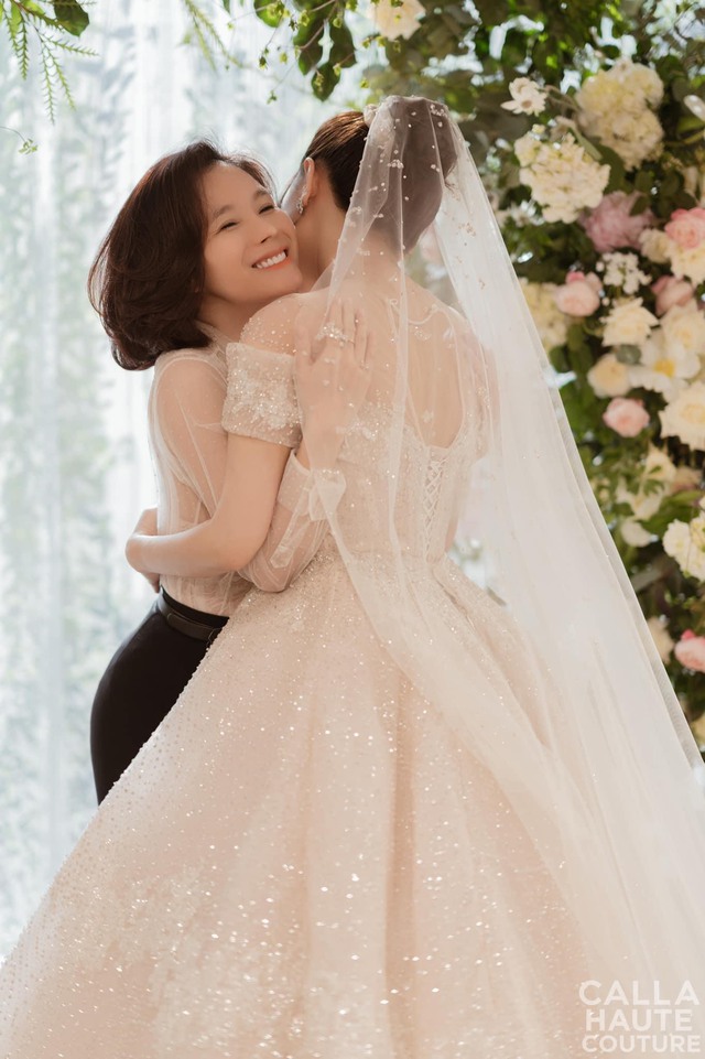Ngắm lại 3 mẫu váy cưới trong mơ của vợ 3 cầu thủ Duy Mạnh - Thành Chung - Tấn Tài - Ảnh 10.
