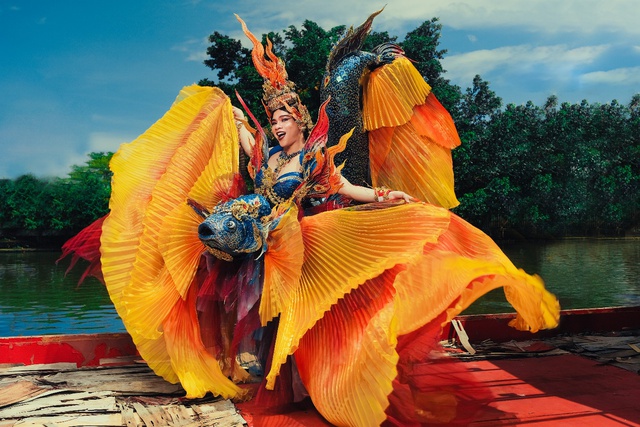 CEO Hương Nam Production House gây sốt cộng đồng mạng với bộ ảnh “National costume” Thái Lan - Ảnh 8.