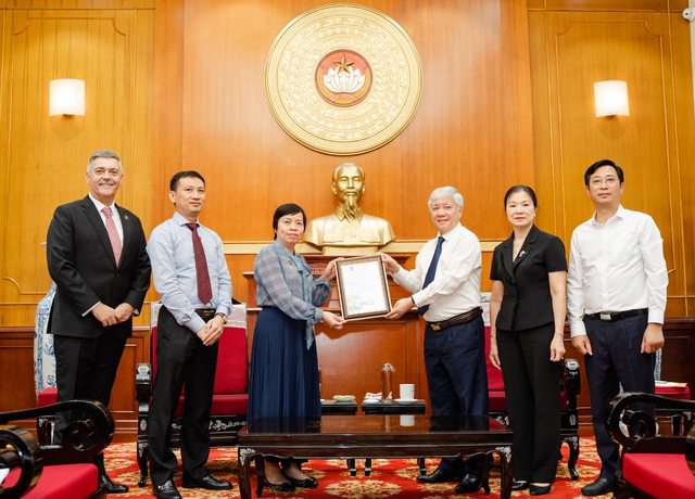 Masterise Group ký kết cùng UBTƯ MTTQ xây dựng 400 nhà Đại Đoàn Kết - Ảnh 2.