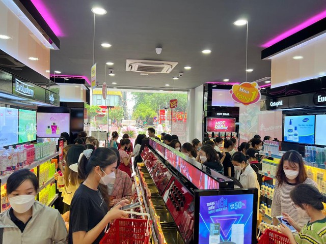 Siêu thị mỹ phẩm SammiShop khẳng định vị thế,  khai trương cửa hàng lớn nhất hệ thống khu vực miền Nam tại Thành phố Hồ Chí Minh - Ảnh 4.