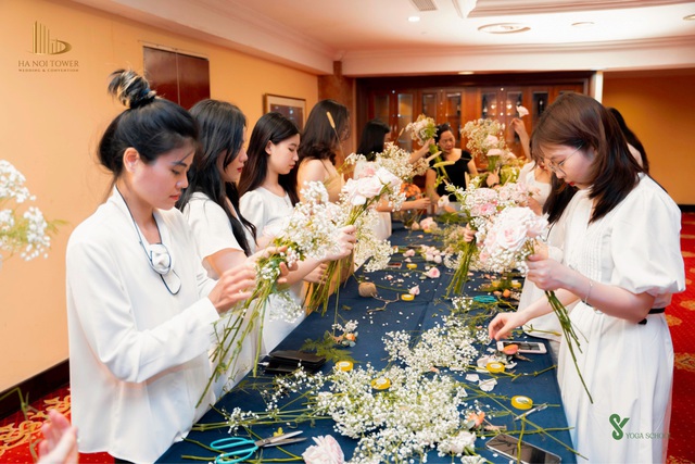 Khám phá workshop kết hoa cưới cực đặc biệt dành cho các cặp đôi tại Hanoi Tower - Ảnh 4.