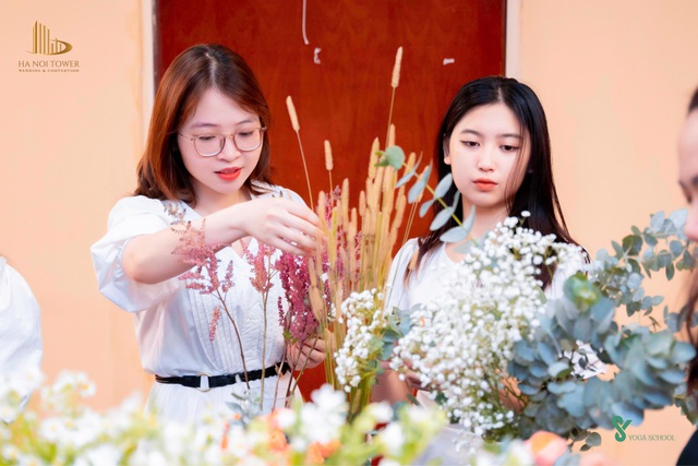Khám phá workshop kết hoa cưới cực đặc biệt dành cho các cặp đôi tại Hanoi Tower - Ảnh 6.