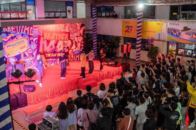 Sinh viên Truyền thông đa phương tiện học “làm show” với dàn khách mời đình đám - Ảnh 5.