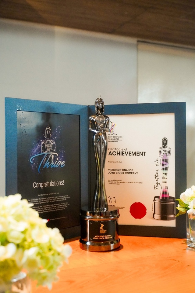 VietCredit nhận giải thưởng “Nơi làm việc tốt nhất Châu Á 2022” - Ảnh 1.