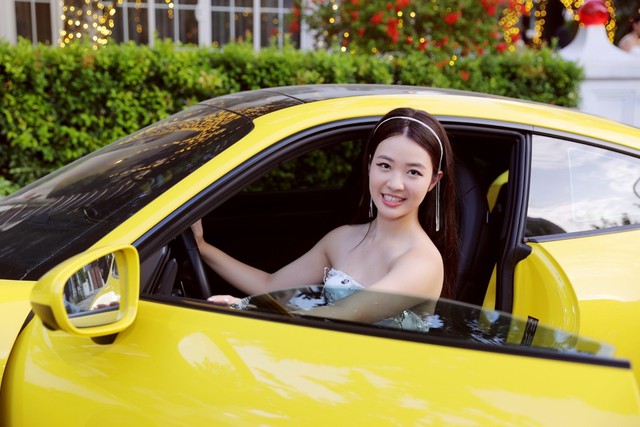 TikToker Victoria Trần lên đường sang Mỹ du học - Ảnh 1.