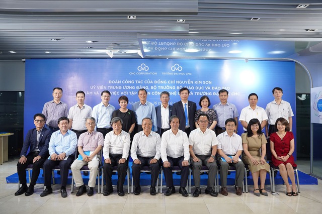 Bộ trưởng Nguyễn Kim Sơn: Mong Trường Đại học CMC trở thành hình mẫu - Ảnh 4.