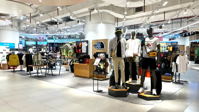 Khám phá không gian mới của The North Face tại Lotte Center Hà Nội - Ảnh 1.