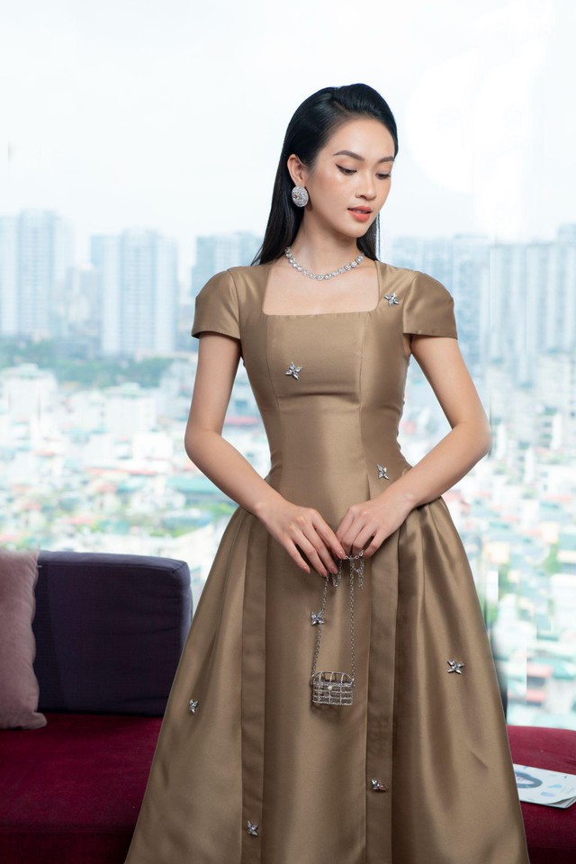 Chọn đồ lộng lẫy sẵn sàng cho các buổi tiệc mùa hè với H&T Fashion - Ảnh 1.