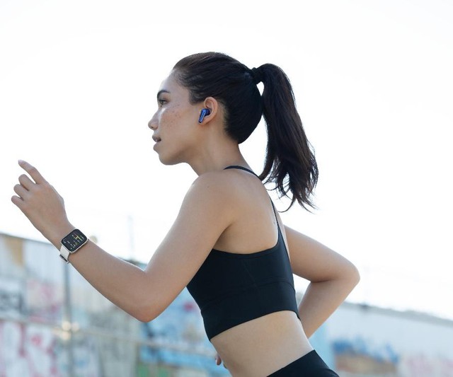 Năm học mới &ldquo;l&ecirc;n đời&rdquo; với Realme Watch 3: Của đ&aacute;ng tiền lại th&ecirc;m ưu đ&atilde;i hời tại Thế Giới Di Động - Ảnh 1.