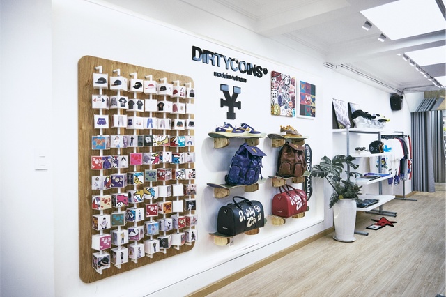 DirtyCoins giới thiệu thiết kế đầy mới mẻ của cửa hàng bán lẻ - Ảnh 3.