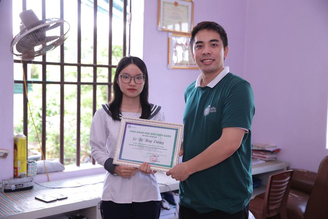Từ học lệch tới hành trình đạt thành tích xuất sắc kỳ thi THPT với hai nữ sinh chuyên Lê Hồng Phong - Ảnh 3.