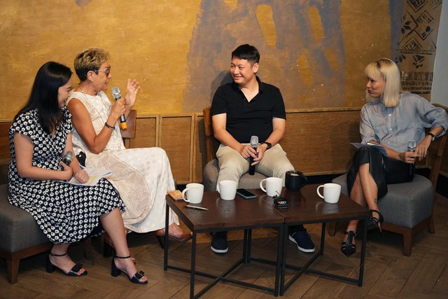 Starbucks Vietnam hợp tác MoMo: Cuộc đua chuyển đổi số ngành F&B tăng tốc - Ảnh 1.