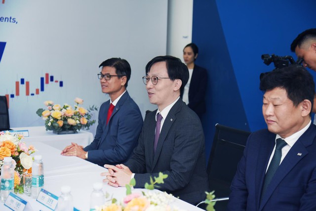 Woori Bank và Mirae Asset Việt Nam hợp tác nâng cao chất lượng phục vụ - Ảnh 1.