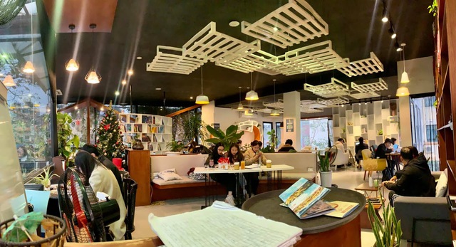 3 quán cafe view chill sóng wifi siêu khỏe ở Hà Nội - Ảnh 1.