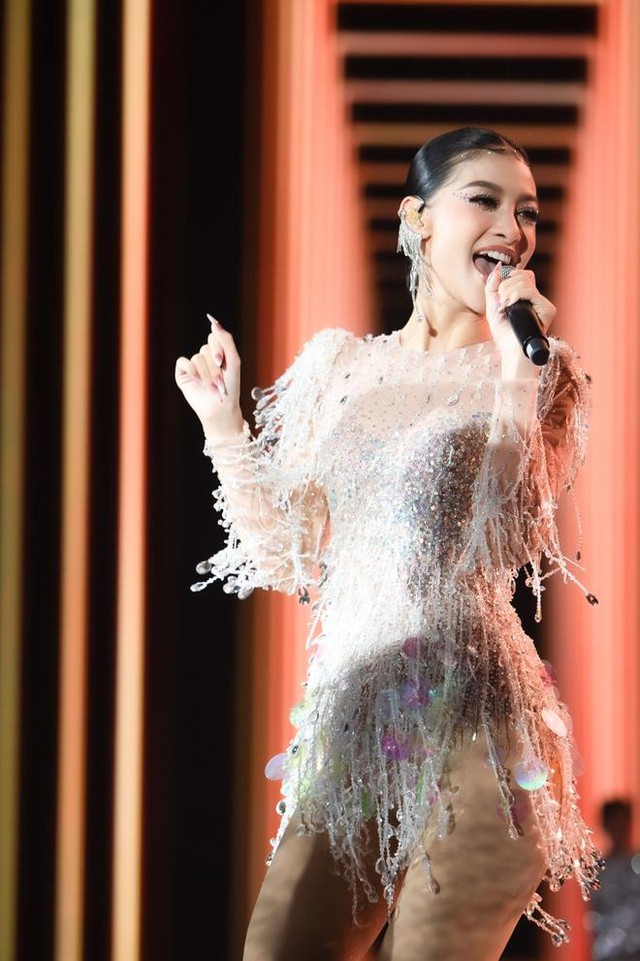 Những khoảnh khắc ấn tượng trong Chung khảo Hoa hậu Hoà bình Việt Nam 2022 - Ảnh 7.