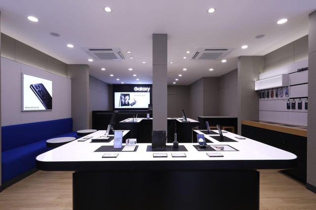 Không gian công nghệ cao cấp trong “Cửa hàng trải nghiệm Samsung” có sức hấp dẫn như thế nào? - Ảnh 2.
