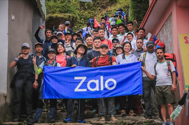 Zalo group leo núi mừng sinh nhật tại Nepal - Ảnh 8.
