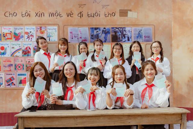 Cũng l&agrave; học sinh tiểu học m&agrave; học sinh n&agrave;y lạ lắm - Ảnh 1.