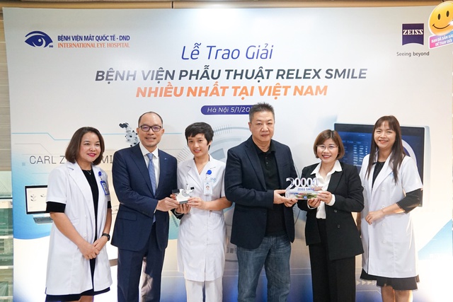 Bệnh viện Mắt Quốc tế DND nhận giải “Bệnh viện phẫu thuật ReLEx SMILE bằng phương pháp của Zeiss nhiều nhất tại Việt Nam” - Ảnh 4.