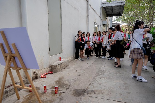 Cũng l&agrave; học sinh tiểu học m&agrave; học sinh n&agrave;y lạ lắm - Ảnh 4.