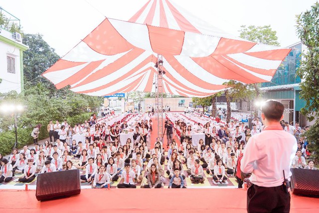Cũng l&agrave; học sinh tiểu học m&agrave; học sinh n&agrave;y lạ lắm - Ảnh 6.