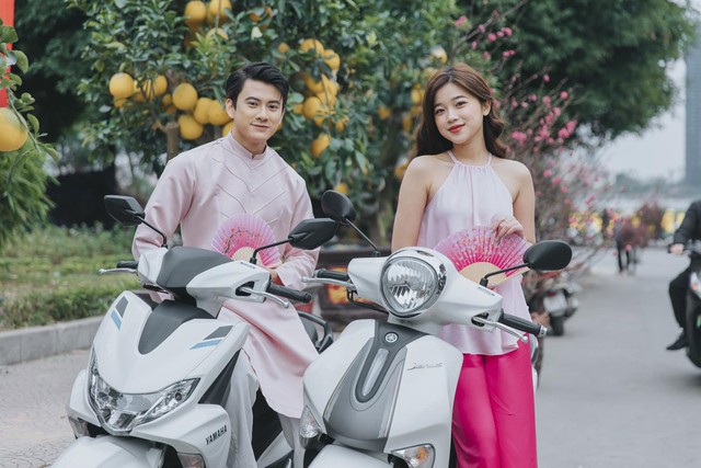 Gợi &yacute; phối đồ diện Tết cho cặp đ&ocirc;i đẹp hết nấc - Ảnh 4.