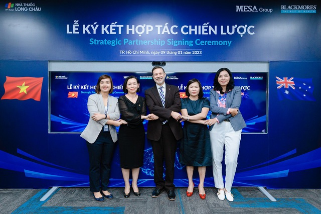 FPT Long Ch&acirc;u k&yacute; kết hợp t&aacute;c chiến lược c&ugrave;ng Blackmores cung cấp thực phẩm chăm s&oacute;c sức khỏe ch&iacute;nh h&atilde;ng từ Australia - Ảnh 1.