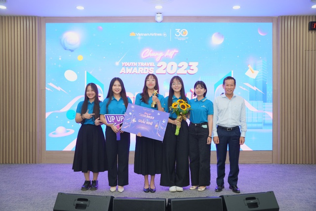 Vietnam Airlines tiếp tục chắp cánh ước mơ cho thế hệ trẻ tại Youth Travel Awards 2023 - Ảnh 3.