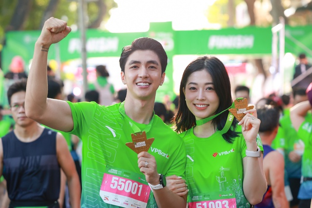 Những bóng hồng rạng rỡ trên đường chạy VPIM 2023 - Ảnh 5.