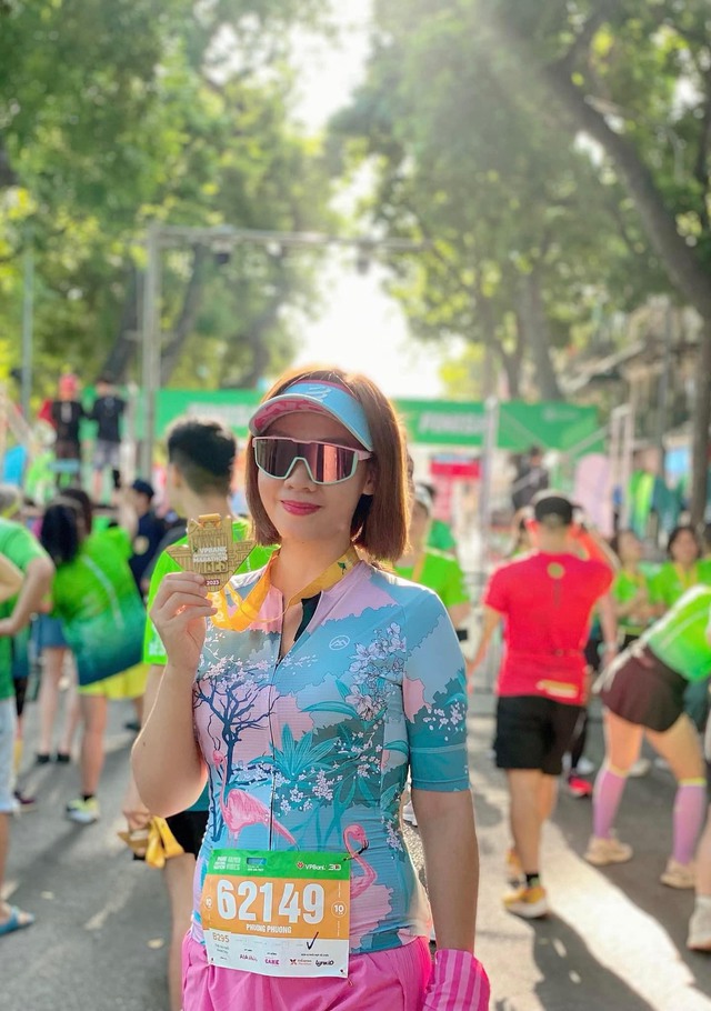 Những bóng hồng rạng rỡ trên đường chạy VPIM 2023 - Ảnh 7.