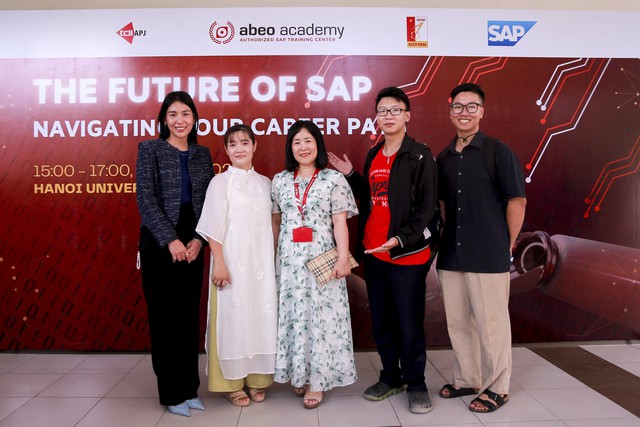 Mở ra cơ hội nghề nghiệp cho sinh viên với SAP - Ảnh 1.