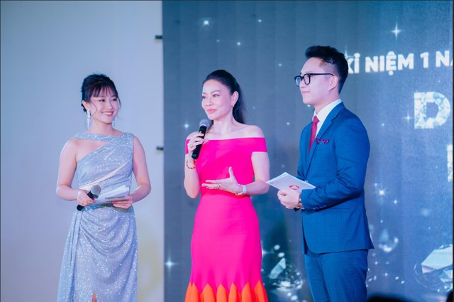 C&uacute; bắt tay của những &ldquo;&ocirc;ng lớn&rdquo; trong ng&agrave;nh s&aacute;ng tạo - Ảnh 4.