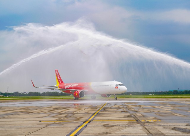 Li&ecirc;n tục nhận t&agrave;u bay mới, Vietjet đ&oacute;n t&agrave;u bay thứ 101 - Ảnh 3.