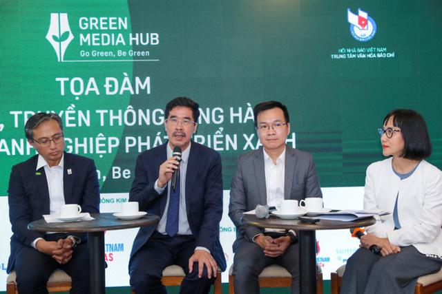 Vinamilk đ&ocirc;̀ng hành cùng chu&ocirc;̃i hoạt đ&ocirc;̣ng của CLB Báo chí Phát tri&ecirc;̉n Xanh - Ảnh 2.