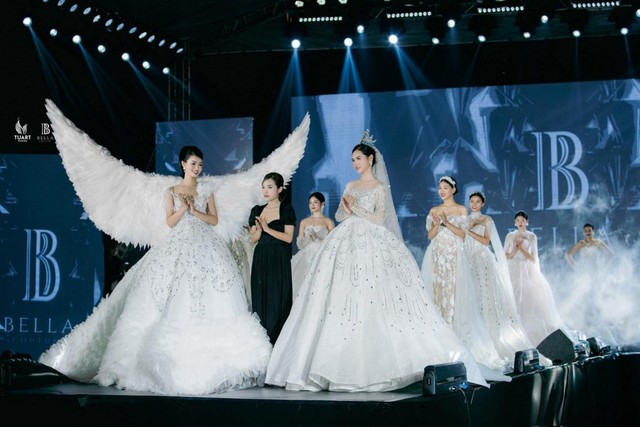 Dàn sao quy tụ trong show diễn của TuArt Wedding tại phố đi bộ Hoàn Kiếm - Ảnh 3.