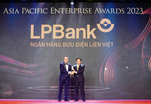 LPBank tiếp tục nhận giải thưởng Doanh nghiệp xuất sắc Châu Á năm 2023 - Ảnh 1.