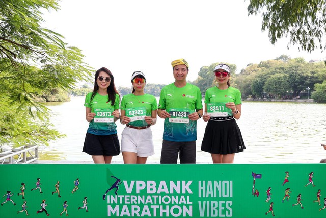 Dàn runner xúng xính đi nhận Bib VPIM 2023 - Ảnh 6.