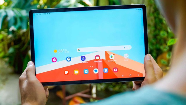 Thế hệ Galaxy FE mới l&ecirc;n kệ Thế Giới Di Động: Gi&aacute; qu&aacute; tốt lại đi k&egrave;m qu&agrave; xịn - Ảnh 5.