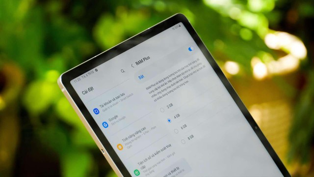 Thế hệ Galaxy FE mới l&ecirc;n kệ Thế Giới Di Động: Gi&aacute; qu&aacute; tốt lại đi k&egrave;m qu&agrave; xịn - Ảnh 6.