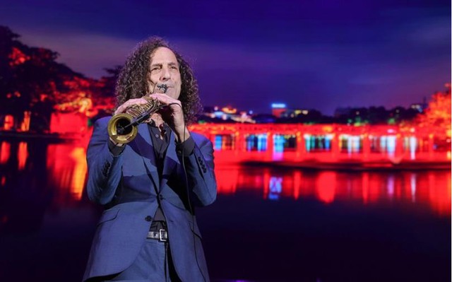 Đ&ecirc;m nhạc Kenny G Live in Vietnam để lại nhiều cảm x&uacute;c cho người h&acirc;m mộ - Ảnh 1.
