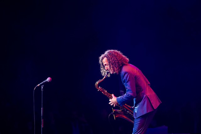 Đ&ecirc;m nhạc Kenny G Live in Vietnam để lại nhiều cảm x&uacute;c cho người h&acirc;m mộ - Ảnh 2.