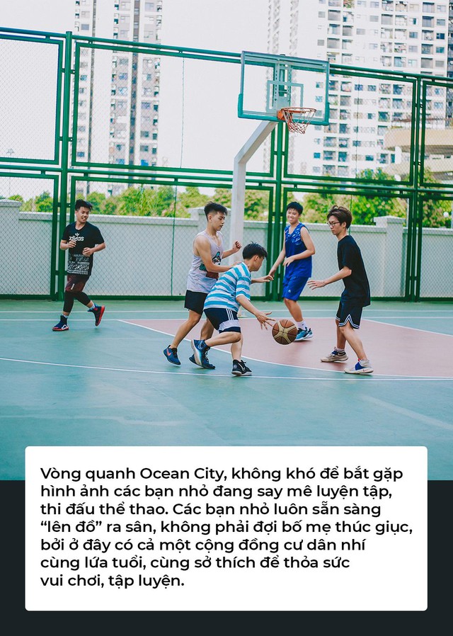 Tuổi thơ hạnh ph&uacute;c của những cư d&acirc;n nh&iacute; tại &ldquo;miền biển&rdquo; giữa l&ograve;ng H&agrave; Nội - Ảnh 6.
