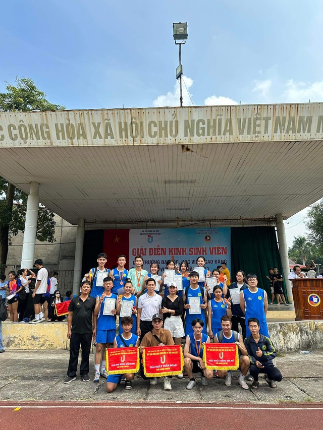 Học viện Nông nghiệp Việt Nam đoạt Nhất toàn đoàn tại giải Điền kinh sinh viên các trường Đại học, Học viện và Cao đẳng khu vực Hà Nội 2023 - Ảnh 2.
